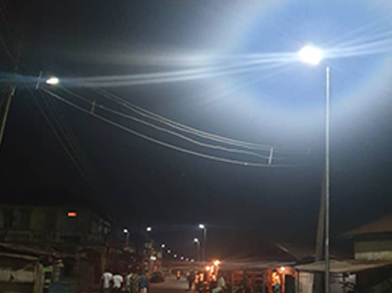 尼日利亚一体化太阳能路灯